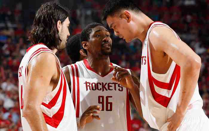 姚明30岁突然退役！如果没有伤病，他的NBA生涯究竟能走到哪